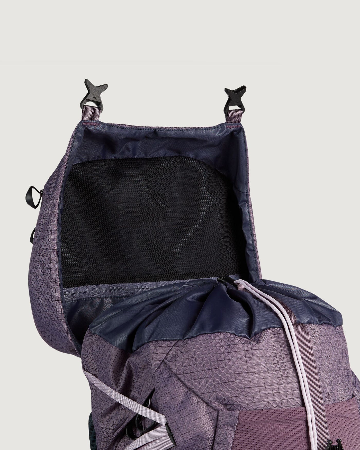 a1733_nwg_valorous_womens_45l_pack_pu_i_1744345812000