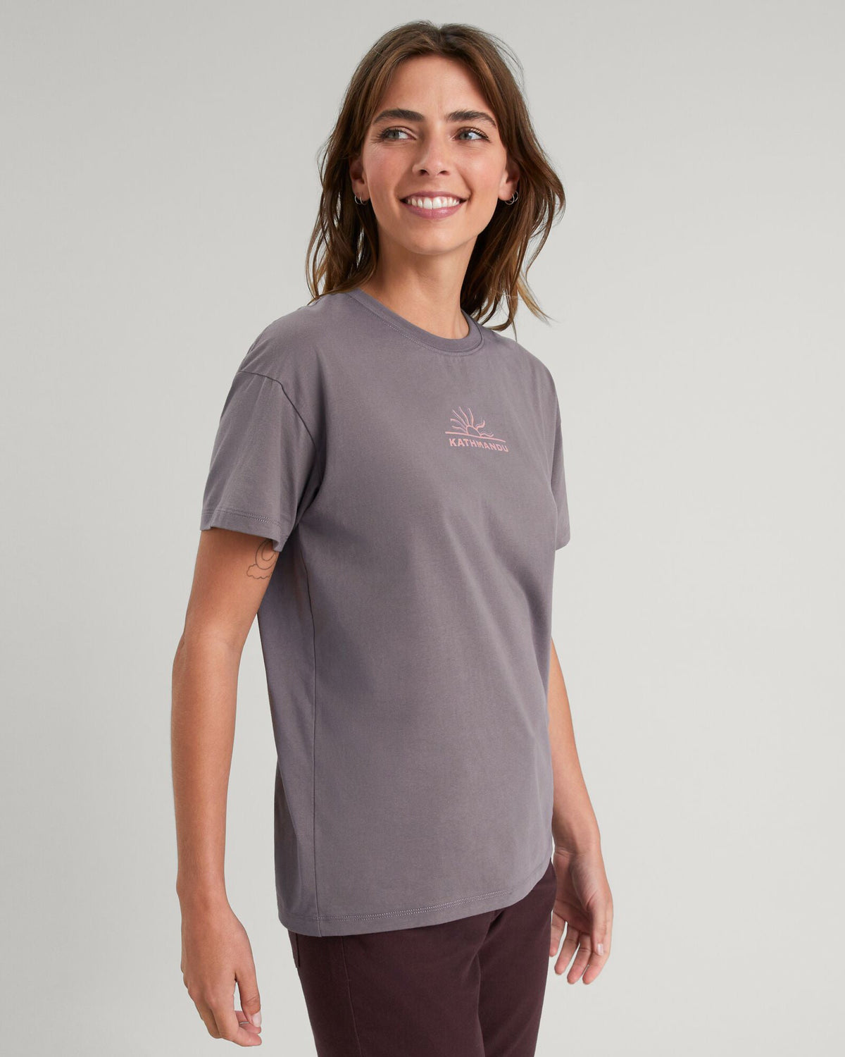 b0265_o52_camping_kea_womens_short_sleeve_tee_purpl_c_1743630694000