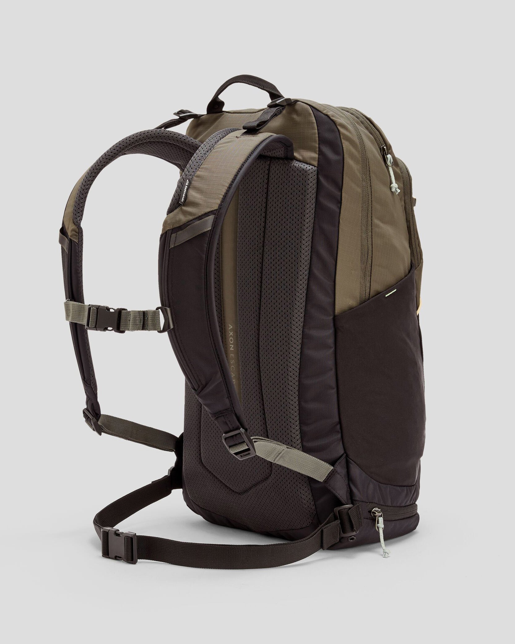 Axon Escape Backpack - 28L - Dark Moss – Kathmandu UK