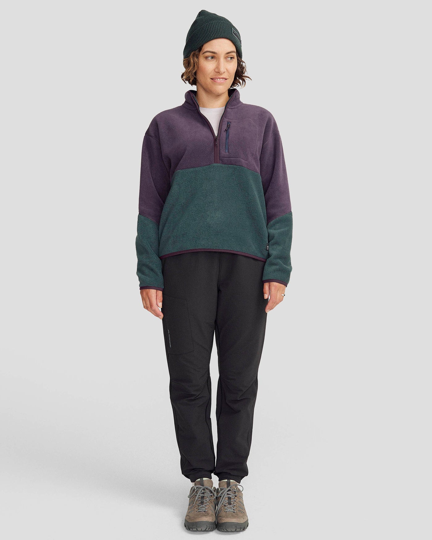 b0913_oqc_womens_trailhead_fleece_quarter_zip_pullover_purple_gre_b_1743628813000