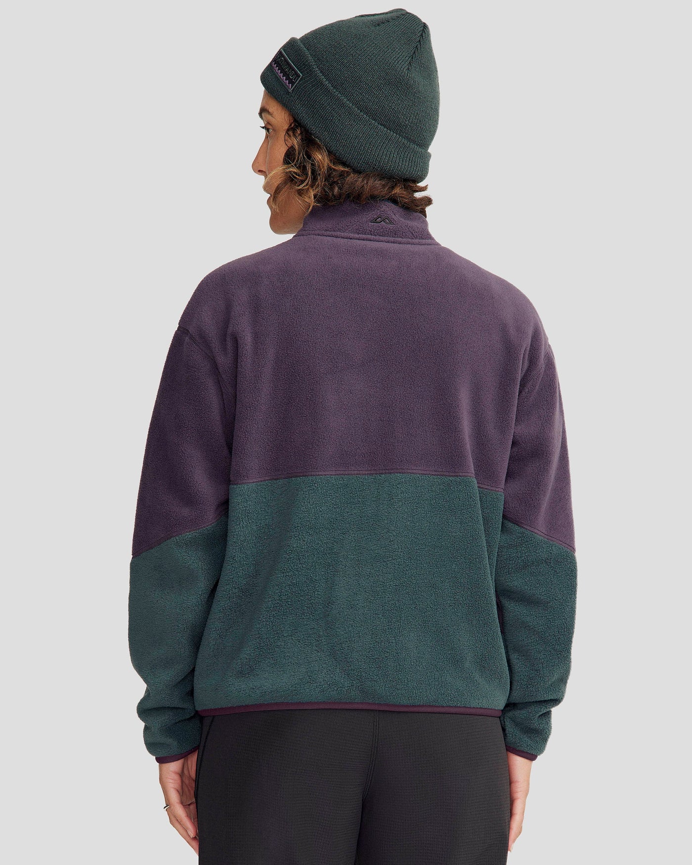 b0913_oqc_womens_trailhead_fleece_quarter_zip_pullover_purple_gre_d_1743629026000
