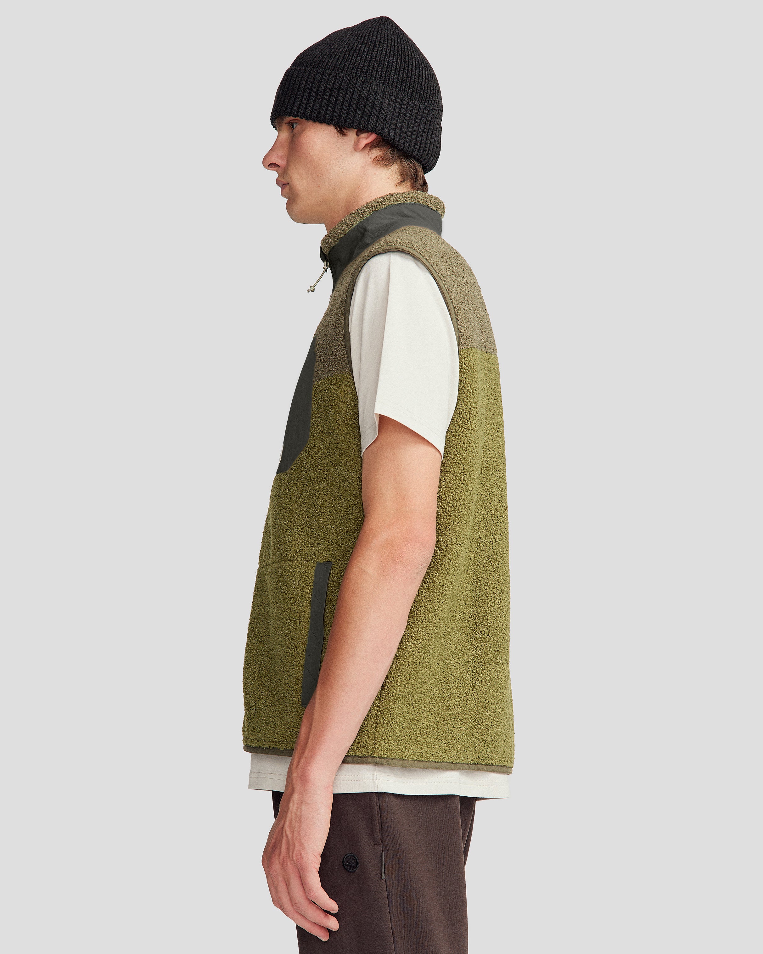 Co-Z High Pile Men's Vest - Light Moss/Dark Fern – Kathmandu UK