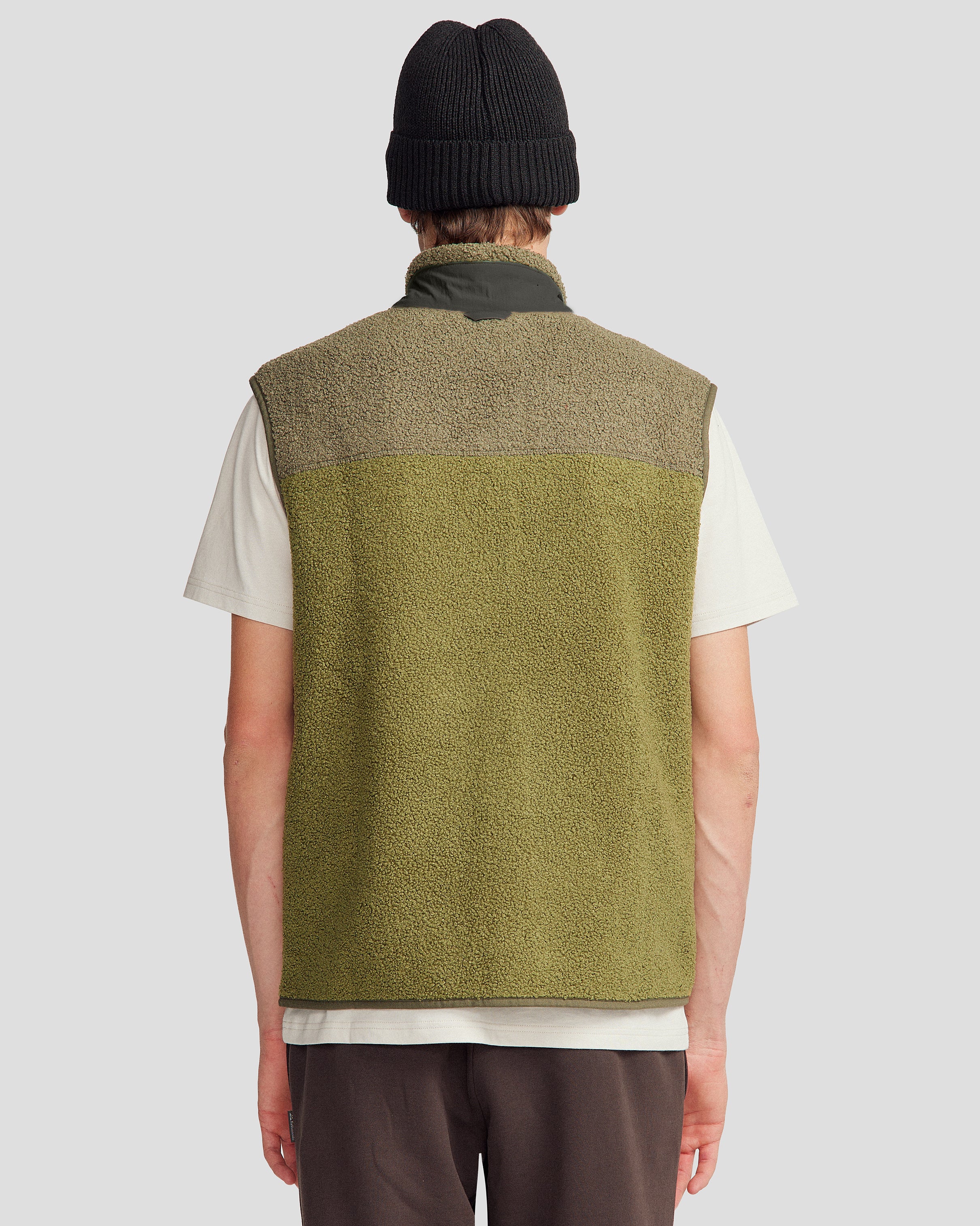 Co-Z High Pile Men's Vest - Light Moss/Dark Fern – Kathmandu UK