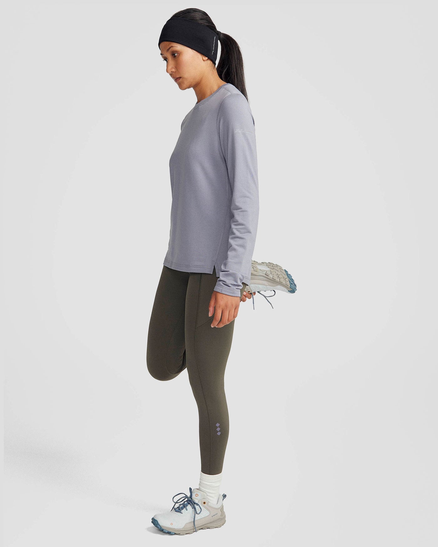 b0927_oi6_seeker_fleece_womens_long_sleeve_top_b_1743628619000