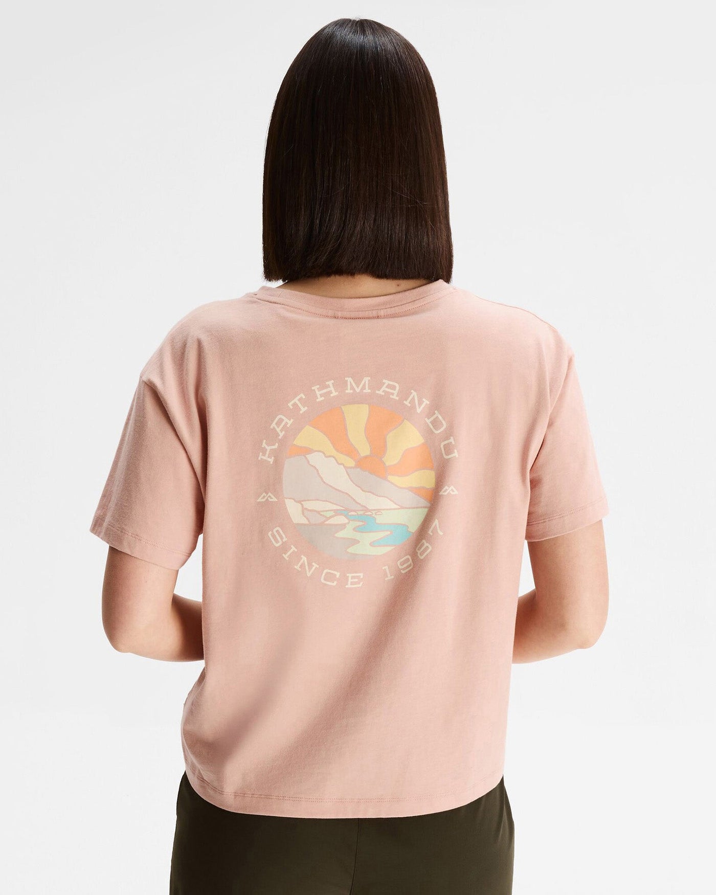 b0994_nz0_womens_sunburst_logo_organic_cotton_short_sleeve_te_c_1743632430000