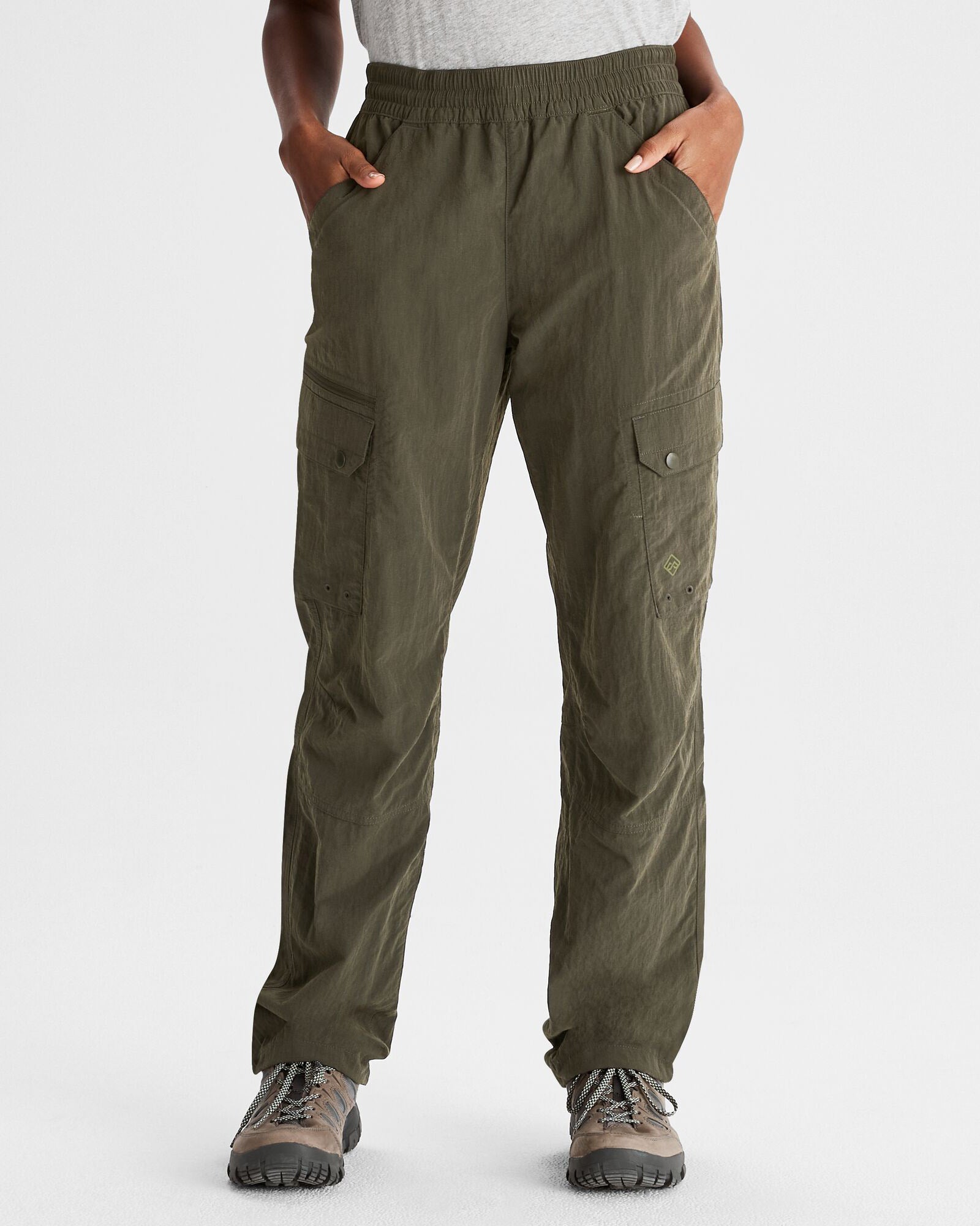 b1000_586_evry_day_womens_cargo_pants_a_1743632360000