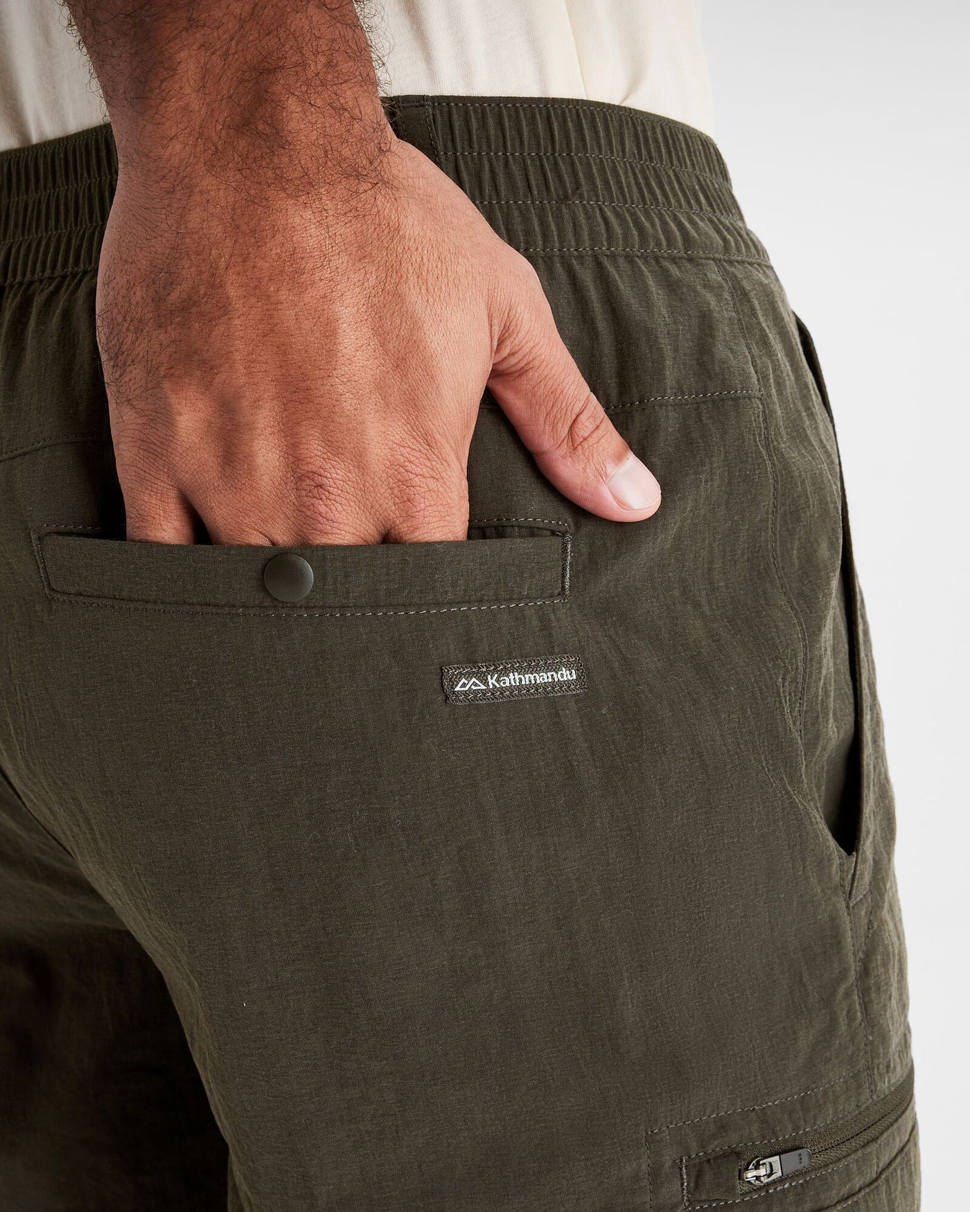 b1022_586_evry_day_mens_cargo_shorts_v2_e_1743632229000