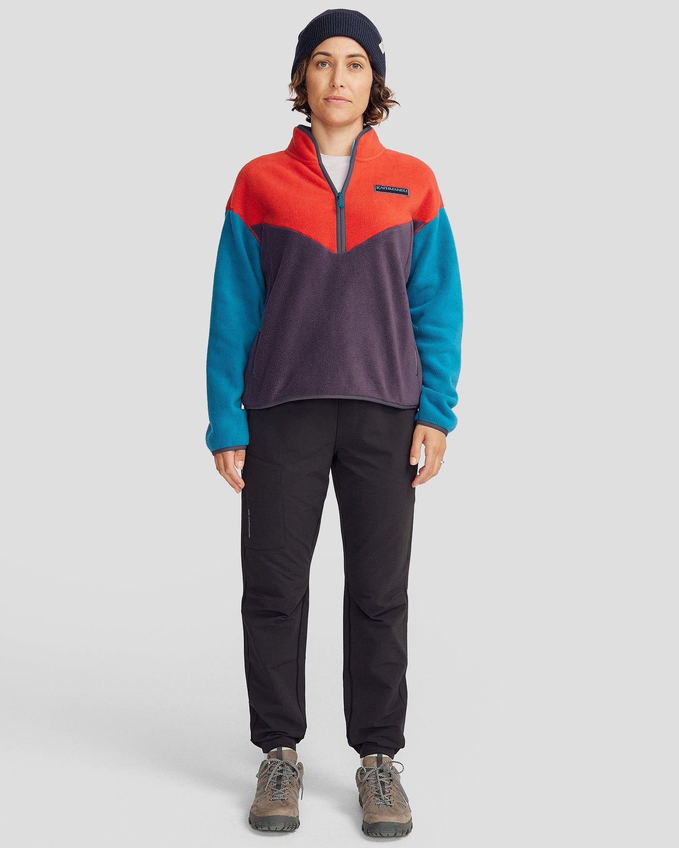 b1368_oqg_womens_trailhead_fleece_heritage_pullover_red_blue__b_1744693813000